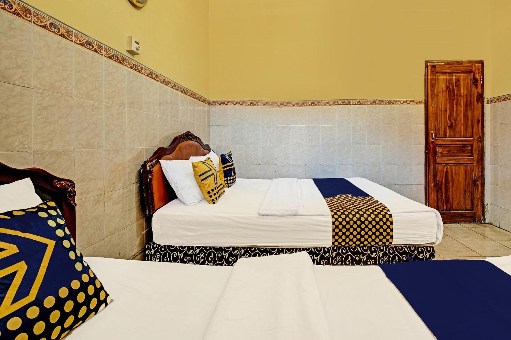 Oyo Life 91677 Citra Dewi 3 Hotel Semarang