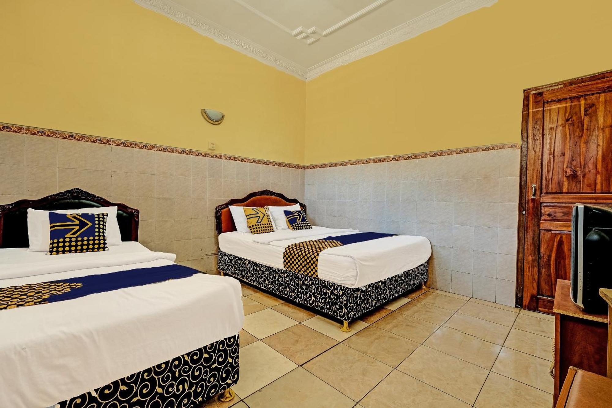Oyo Life 91677 Citra Dewi 3 Hotel