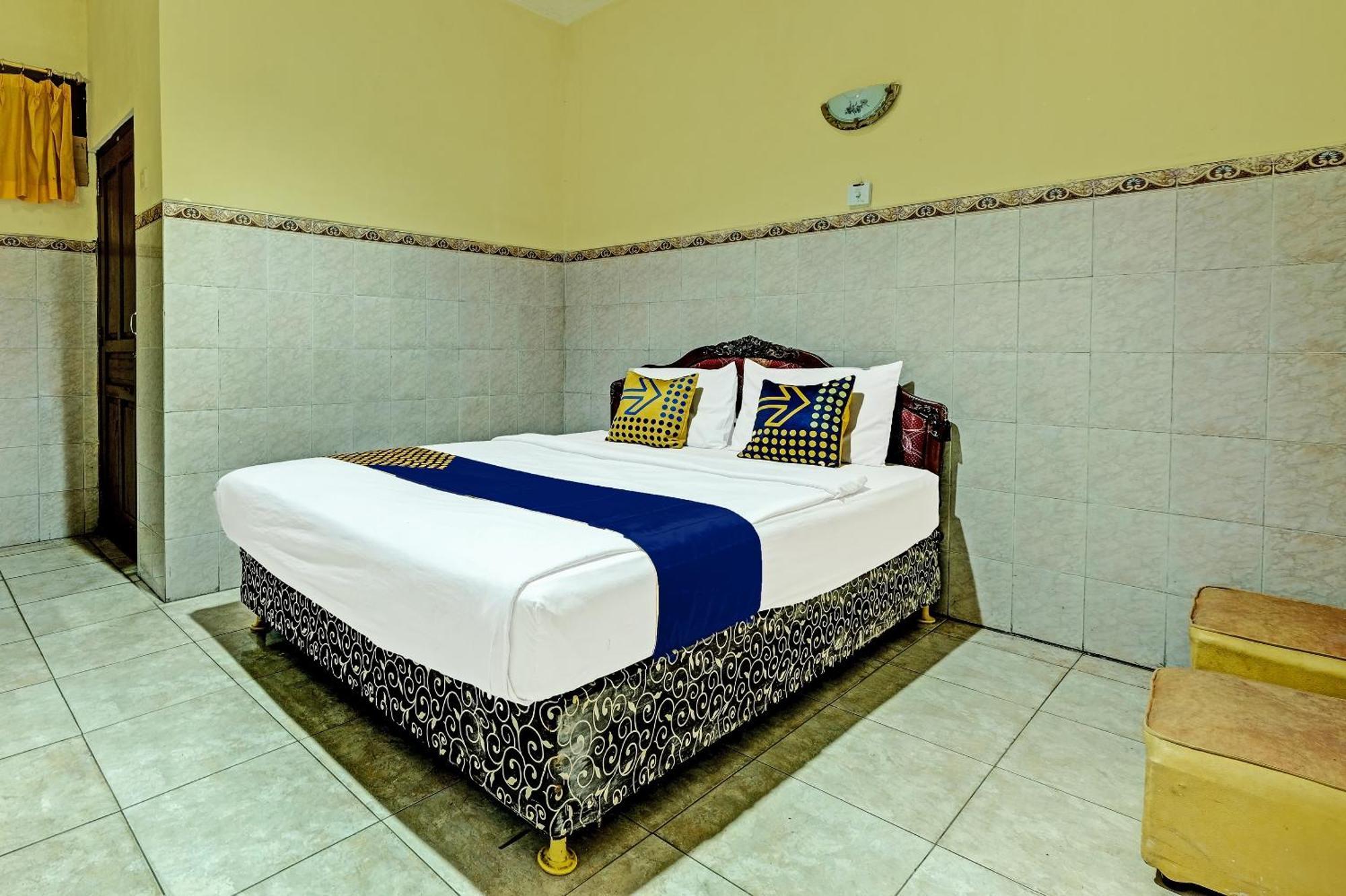 Hotel Oyo Life 91677 Citra Dewi 3 2*