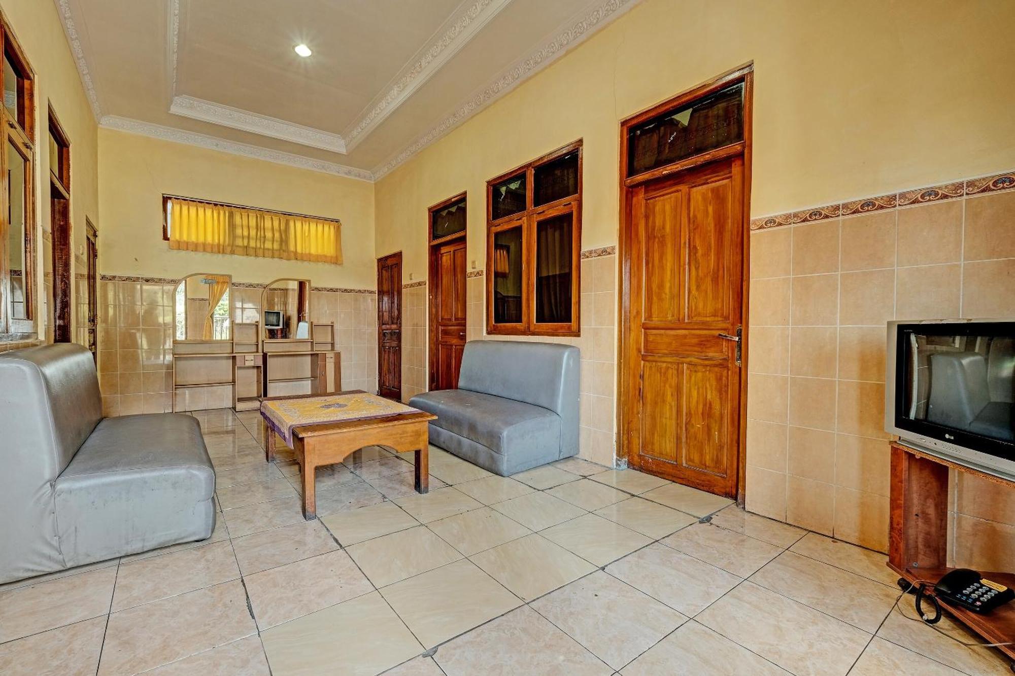 Hotel Oyo Life 91677 Citra Dewi 3 Semarang